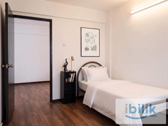 Middle Room at Bandar Sunway, Subang Jaya