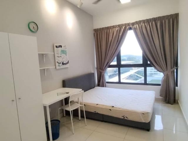 Middle Room at Bandar Puchong Jaya, Puchong