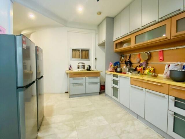 Middle Room at Bandar Utama, Petaling Jaya