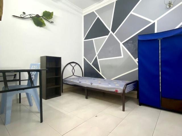 Middle Room at Bandar Utama Petaling Jaya, Selangor