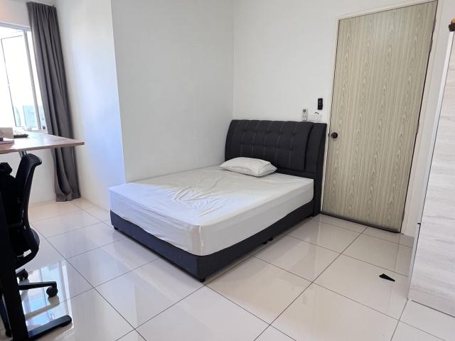 Middle Room at Bayan Lepas, Penang