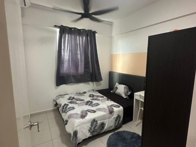 Middle Room at Bayan Lepas, Penang