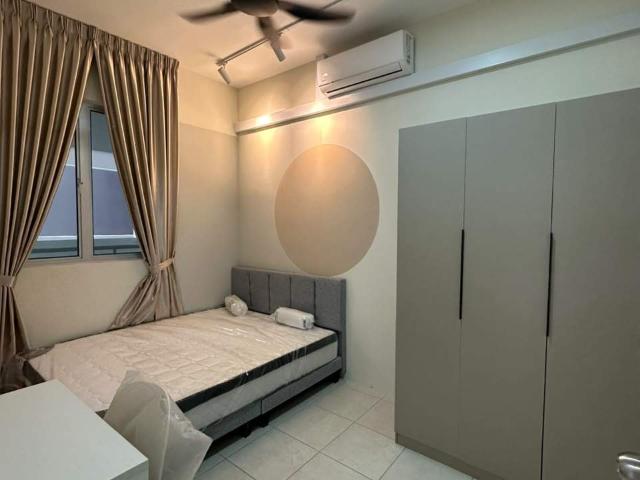Middle Room at Berlian 2 @ Setapak