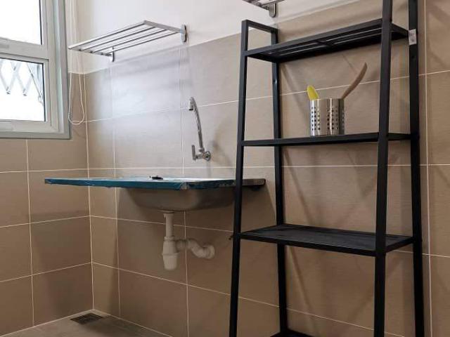 Middle Room at Damansara Damai, Petaling Jaya
