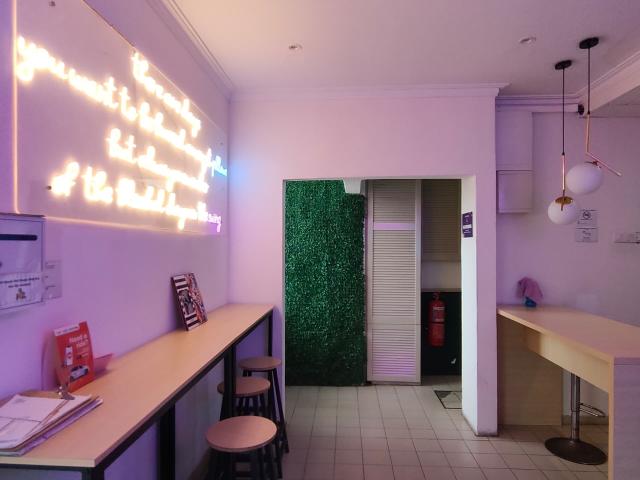 Middle Room at Damansara Utama, Petaling Jaya