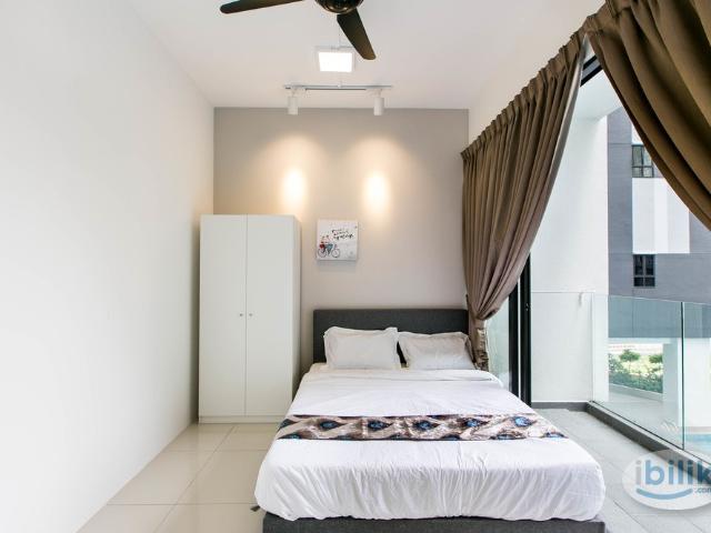Middle Room at D'sara Sentral Serviced Apartment, Shah Alam
