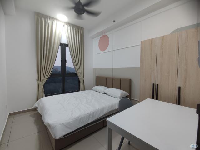 Middle Room at D'Quince Residence, Damansara Perdana