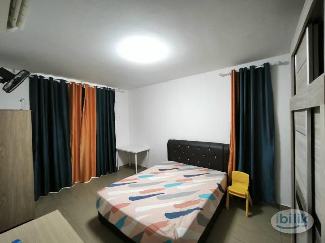 Middle Room at Endah Regal, Sri Petaling