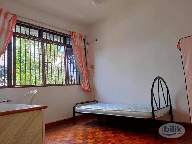 Middle Room at Georgetown, Penang