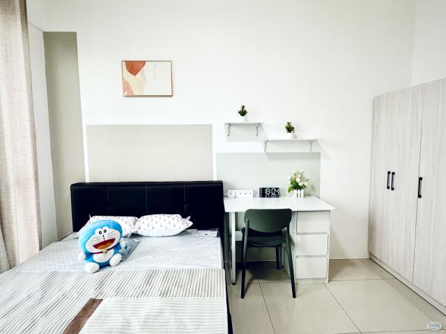 Middle Room at Gelugor, Penang