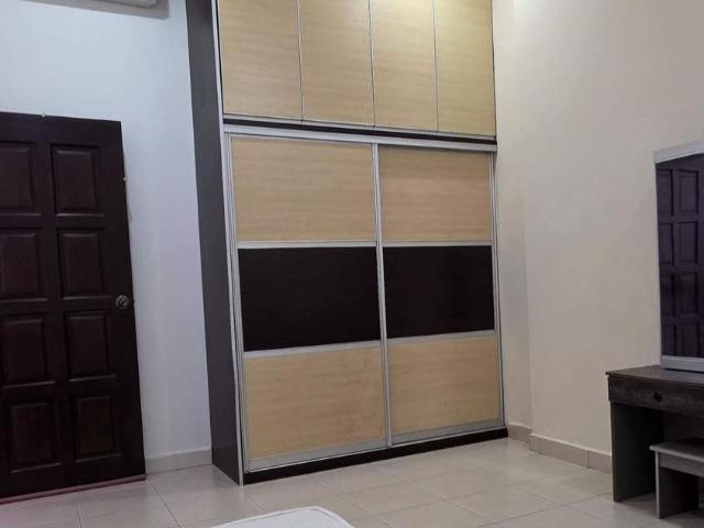 Middle Room at i Regency Condominium near to USM & Tesco Extra Lotus