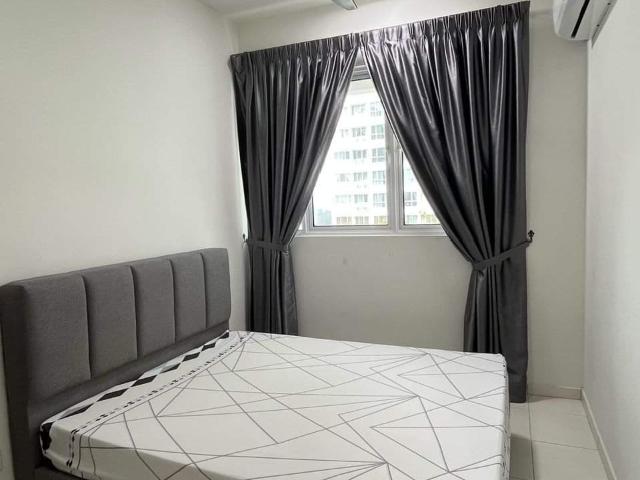 Middle Room at I Santorini, Tanjung Tokong
