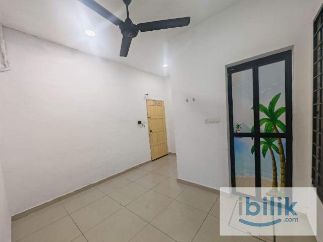 Middle Room at Klang, Selangor
