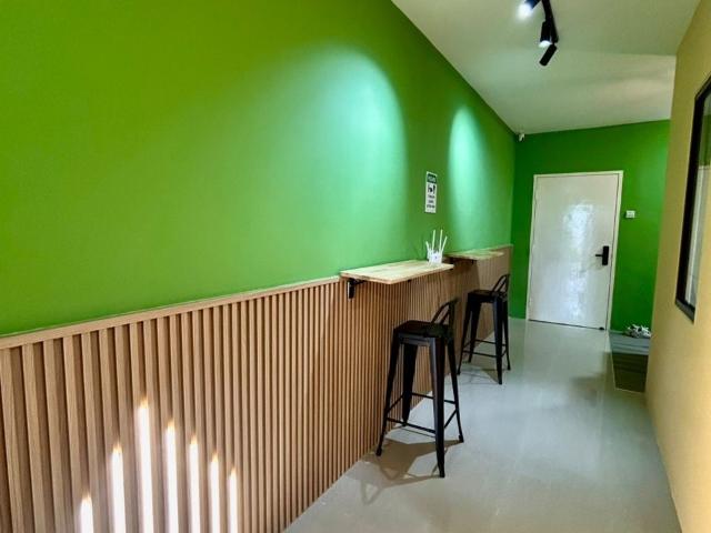 Middle Room at Kuchai Lama, Kuala Lumpur