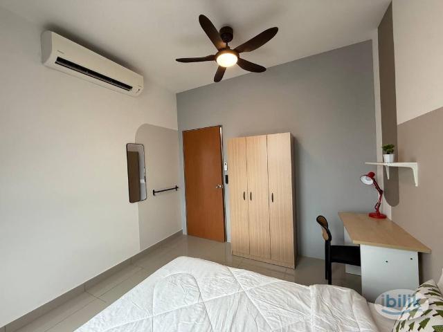 Middle Room at M Vertica KL City Residences, Cheras