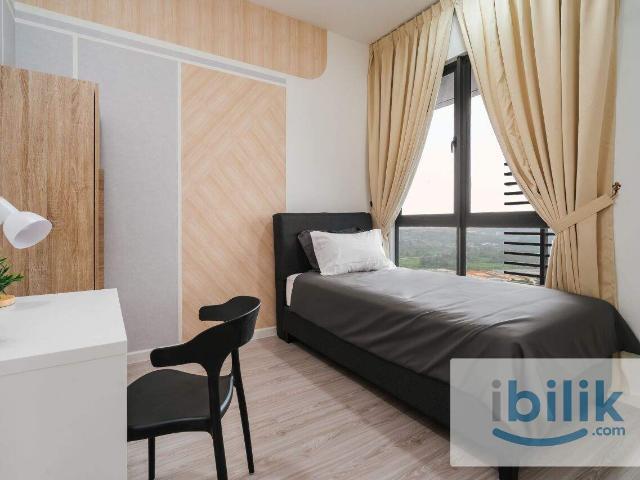 Middle Room at Meta Residences Putra Permai, Seri Kembangan
