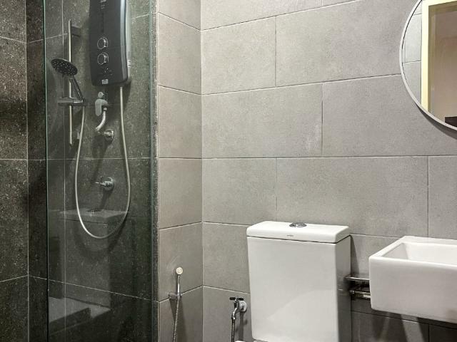 Middle Room at Meta Residences Putra Permai, Seri Kembangan