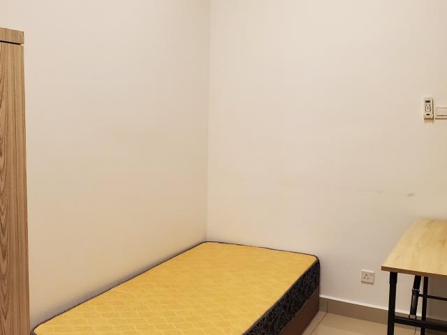Middle Room at Old Klang Road, Skyville 8