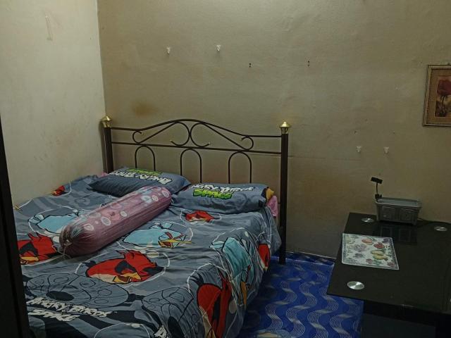 Middle Room at Pandan Jaya, Pandan