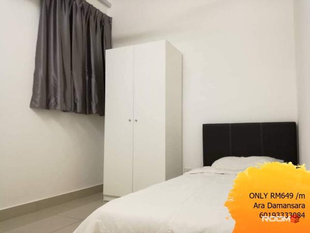 Middle Room at Pacific Place, Ara Damansara