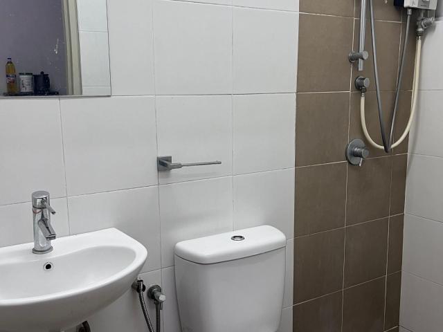 Middle Room at Pacific Place, Ara Damansara