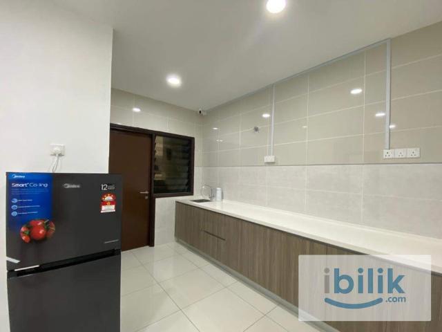 Middle Room at Paraiso Residence, Bukit Jalil, Pavilion BJ, The Park 2 Residence, Bukit Jalil Recreational Park