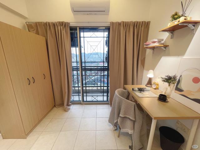 Middle Room at Pelangi Damansara, Bandar Utama