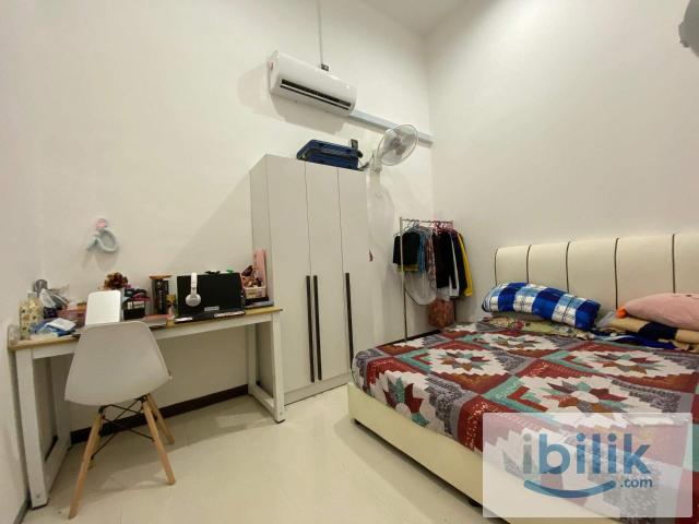 Middle Room at Puri Aiyu, Shah Alam Female Only House
