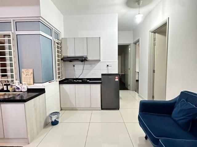 Middle Room at Saville @ The Park, Pantai