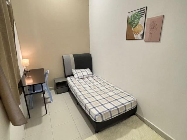 Middle Room at Seremban 2, Seremban
