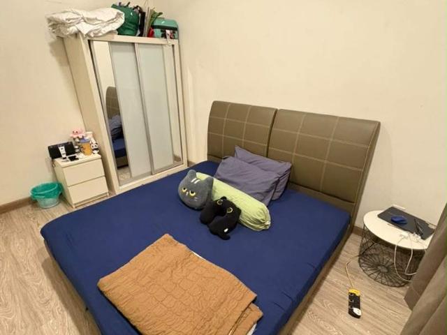 Middle Room at South View Private Bathroom