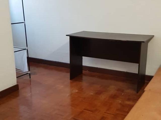 Middle Room at SS24 Petaling Jaya, Selangor