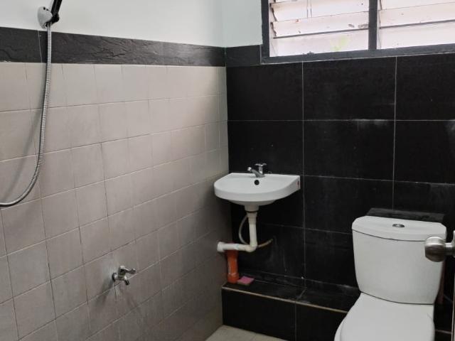 Middle Room at SS2, Petaling Jaya