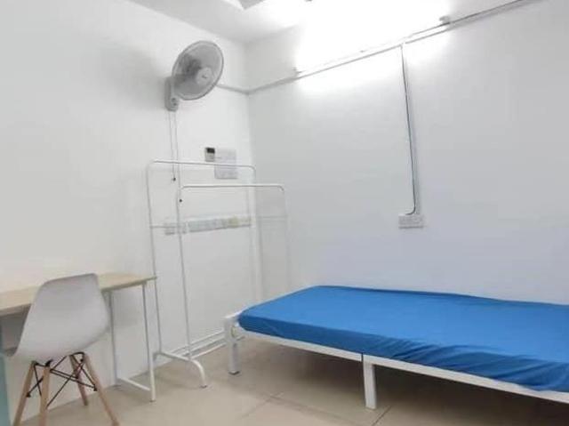 Middle Room at SS2, Petaling Jaya