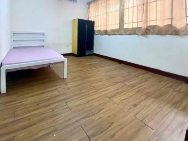 Middle Room atAREA AS BELOW BANDAR UTAMA / SS2 / DAMANSARA UPTOWN