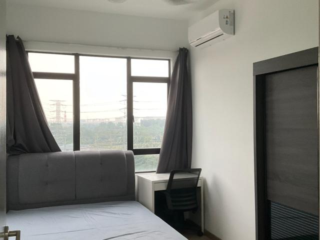 Middle Room Female Mixed Unit Ready to move Residensi Hijauan The Greens KTM Batu Tiga Shah Alam Subang West