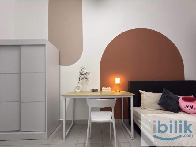 Middle Room Female Unit @ netizen mrt btho