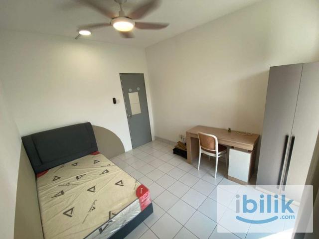 Middle Room For 1 pax @ Mont Kiara Kasih Kondo [Shared Bathroom & New Bed Set ]