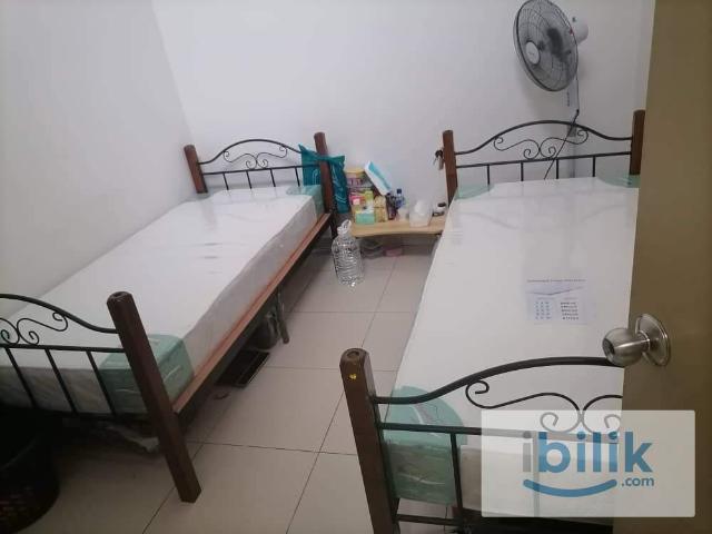 Middle Room for Muslimah Durian Tunggal / Ayer Keroh