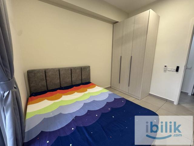 Middle Room for Rent