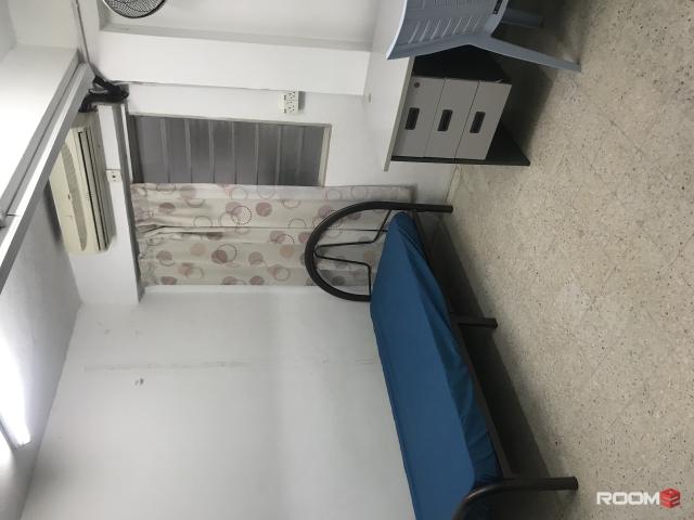 Middle room for rent Walking distance to SS15 LRT Station❗❗
