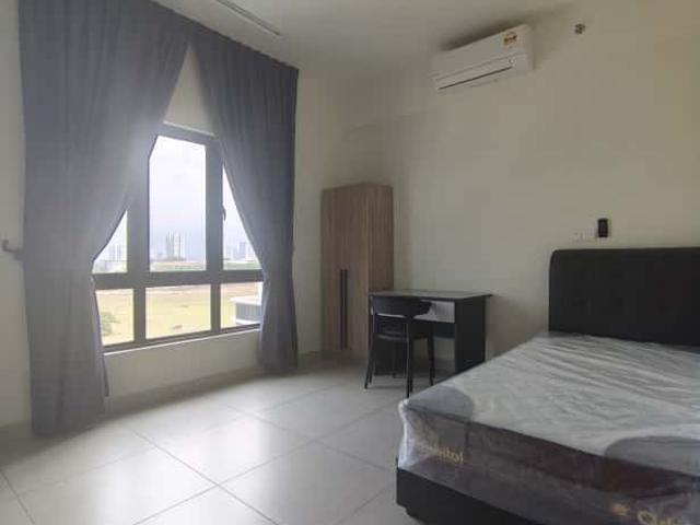 Middle Room For Rent at Edusphere, Cyberjaya