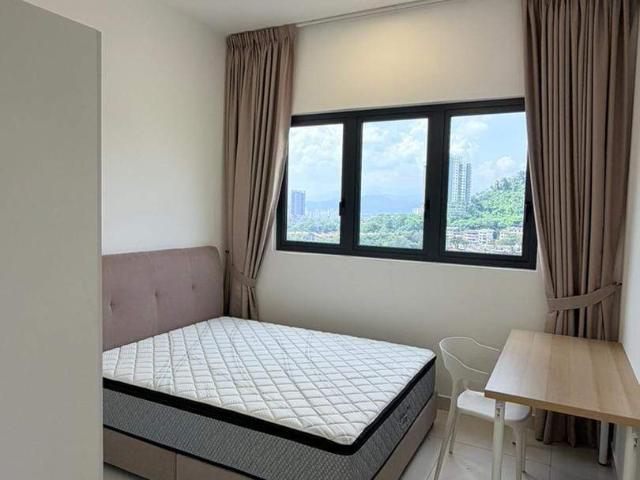 Middle Room For Rent at Nexus Residence