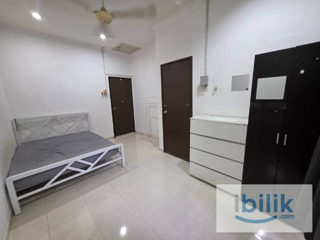 Middle Room for Rent – Bandar Puteri, Jalan Puteri 6/13