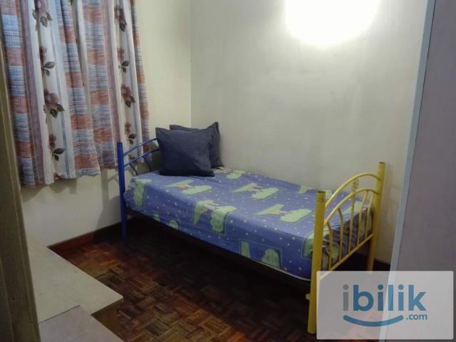 Middle Room for RENT in Cyberjaya Near IBM,HSBC,DHL,Fujitsu,Lim Kok Wing, MMU