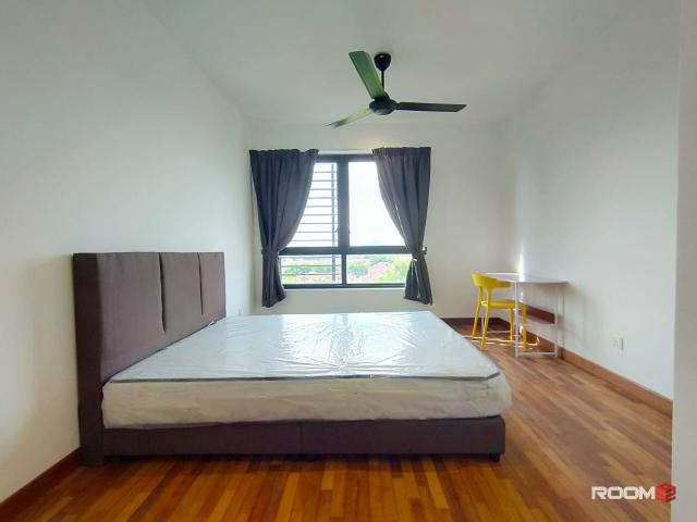 Middle Room For Rent In I City