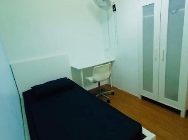 ‍♂️ Middle Room for rent in SS15, Subang Jaya near INTI College and Subang Square!