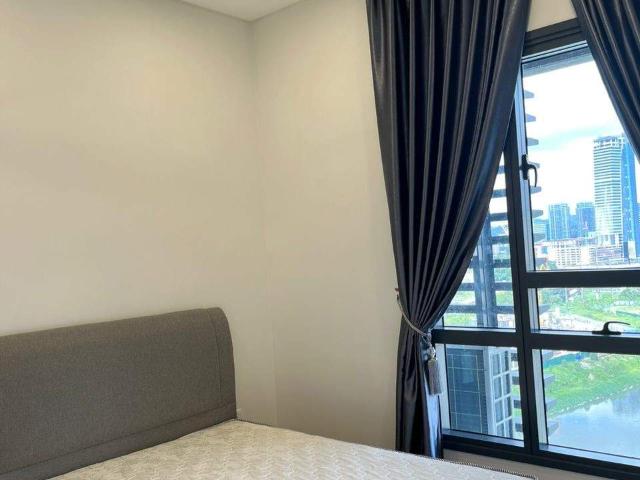Middle Room For Rent @ South View, Bangsar South