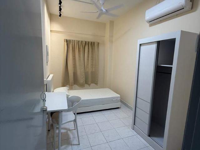 Middle Room For Rental at Puncak Damansara Walking Distance LRT 3