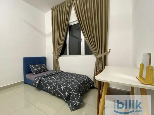 Middle Room Fully For Women Muslim Only
